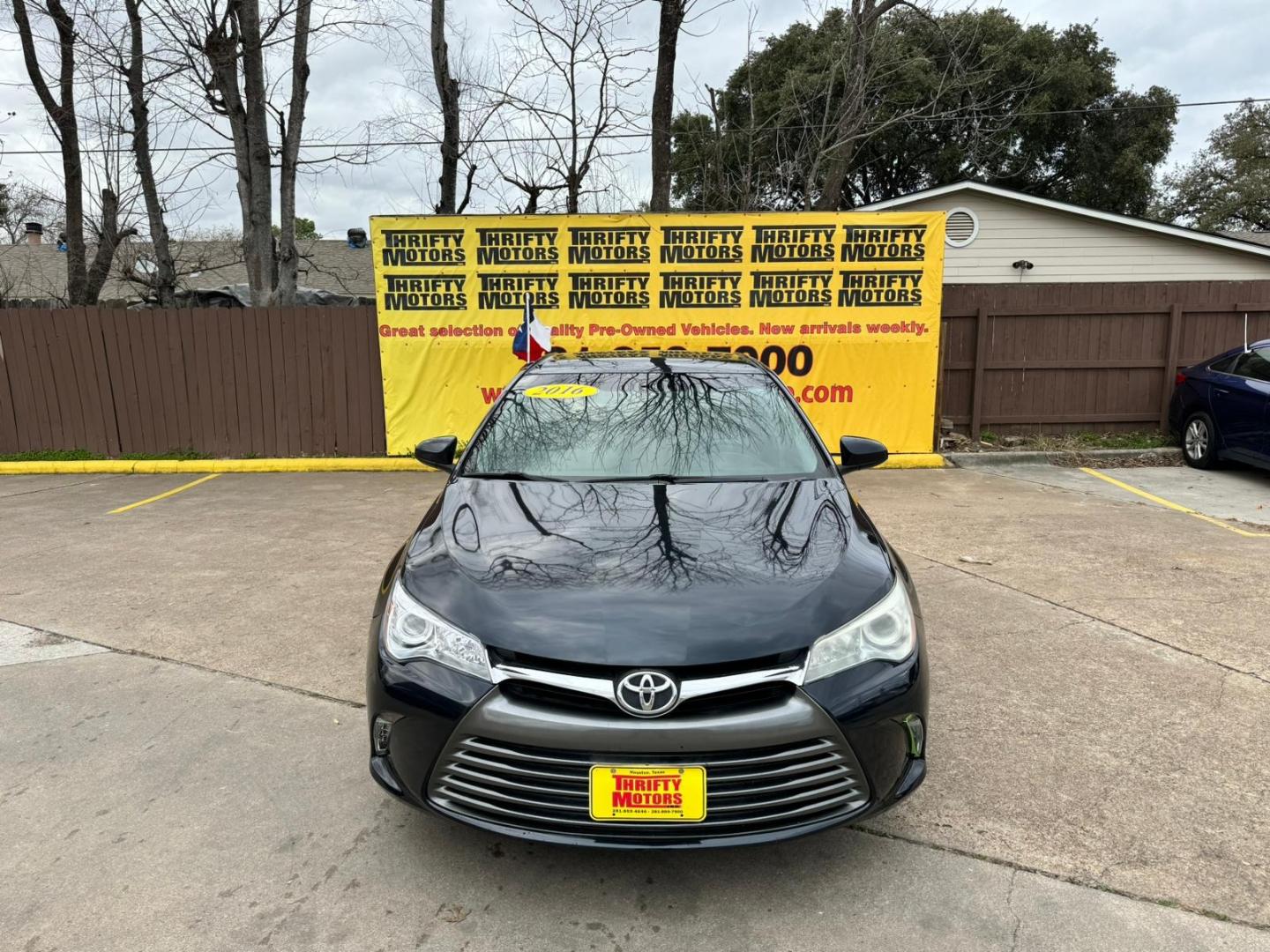 2016 Toyota Camry (4T1BF1FKXGU) , located at 16710 Clay Rd., Houston, TX, 77084, (281) 859-7900, 29.834864, -95.656166 - Photo#1